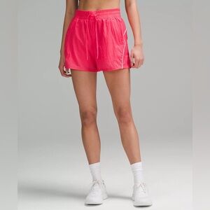 Lululemon License to Train High-Rise Lightweight Short in Glaze Pink Size 12